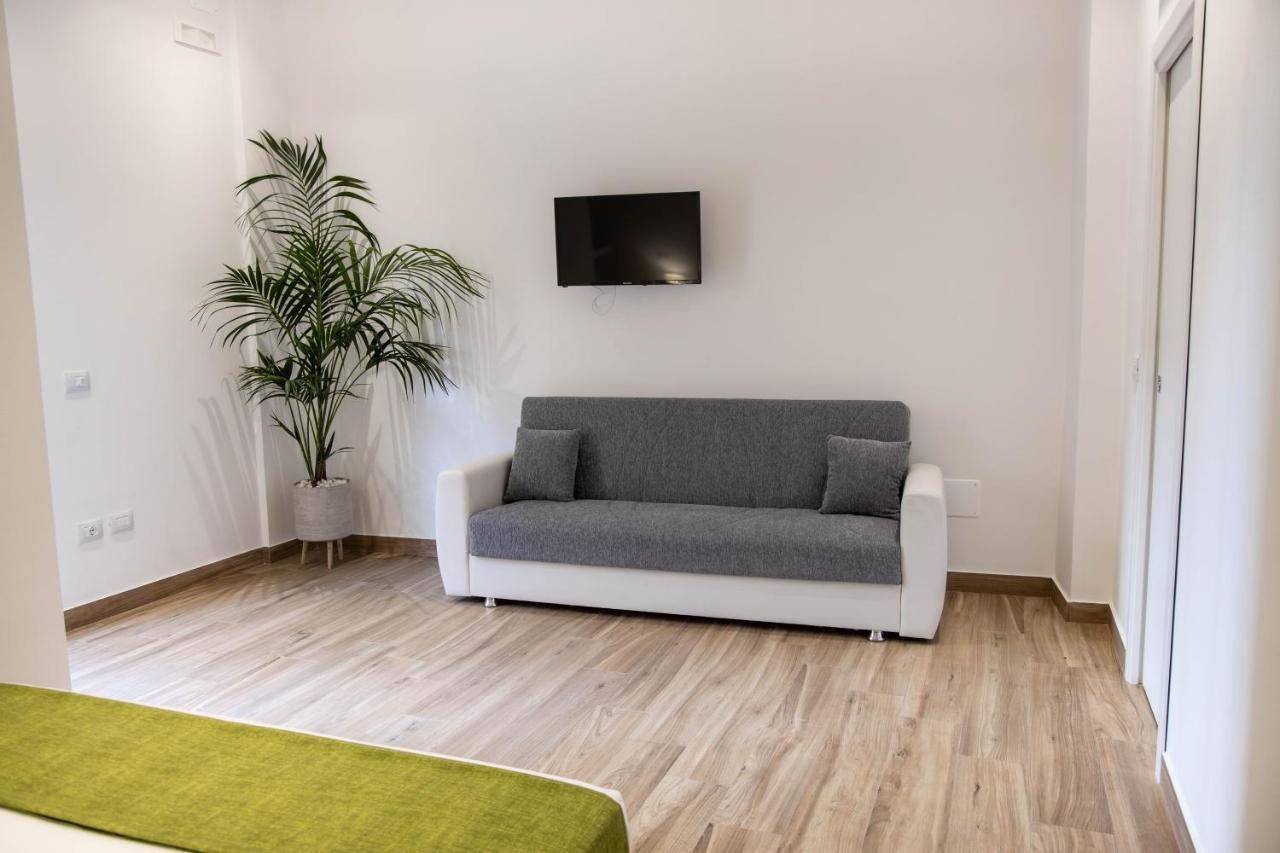 Beltrani Rent Rooms ภายนอก รูปภาพ